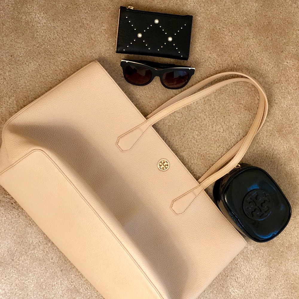 *SOLD* Tory Burch Light Oak/Ginger Perry Tote Bag - Picture 1 of 8